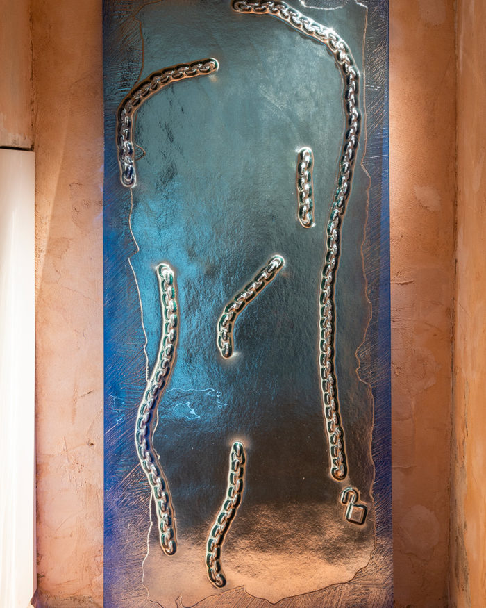 Chained Panel