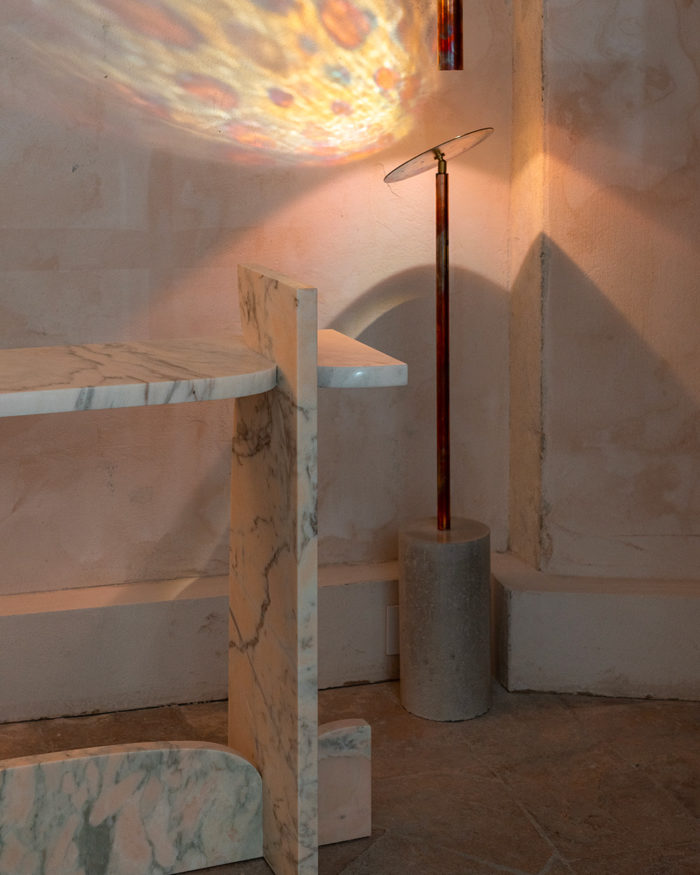 Floor Lamp With Suspension