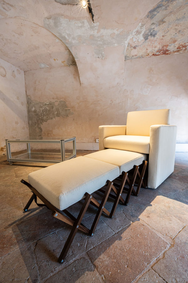Travel memories armchair